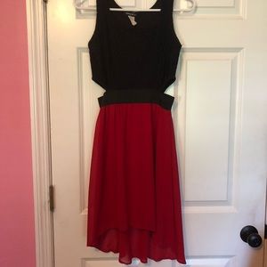 •Black and red dress•